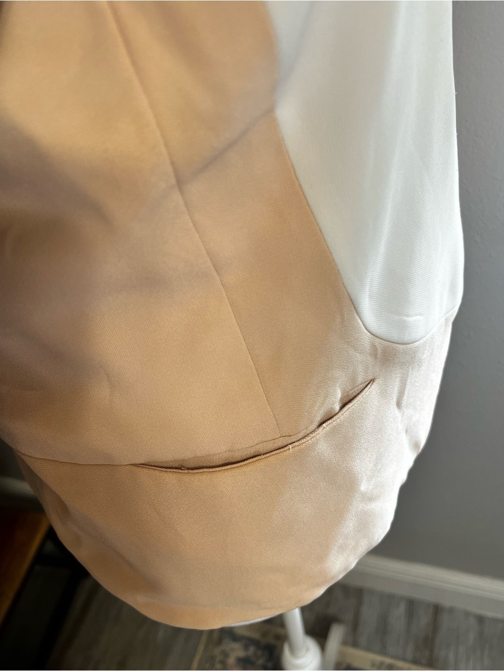 DIANE VON FURSTENBERG DVF
Colorblock Feriha Blazer 10 Navy Tan
Cream - Picture 8 of 13